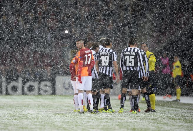 Portuguese referee Pedro Proenca suspended the game between Galatasaray and Juventus in Istanbul following a snowstorm during the first half. Play was halted in the 32nd minute when players and officials could no longer see the white lines on the pitch. 