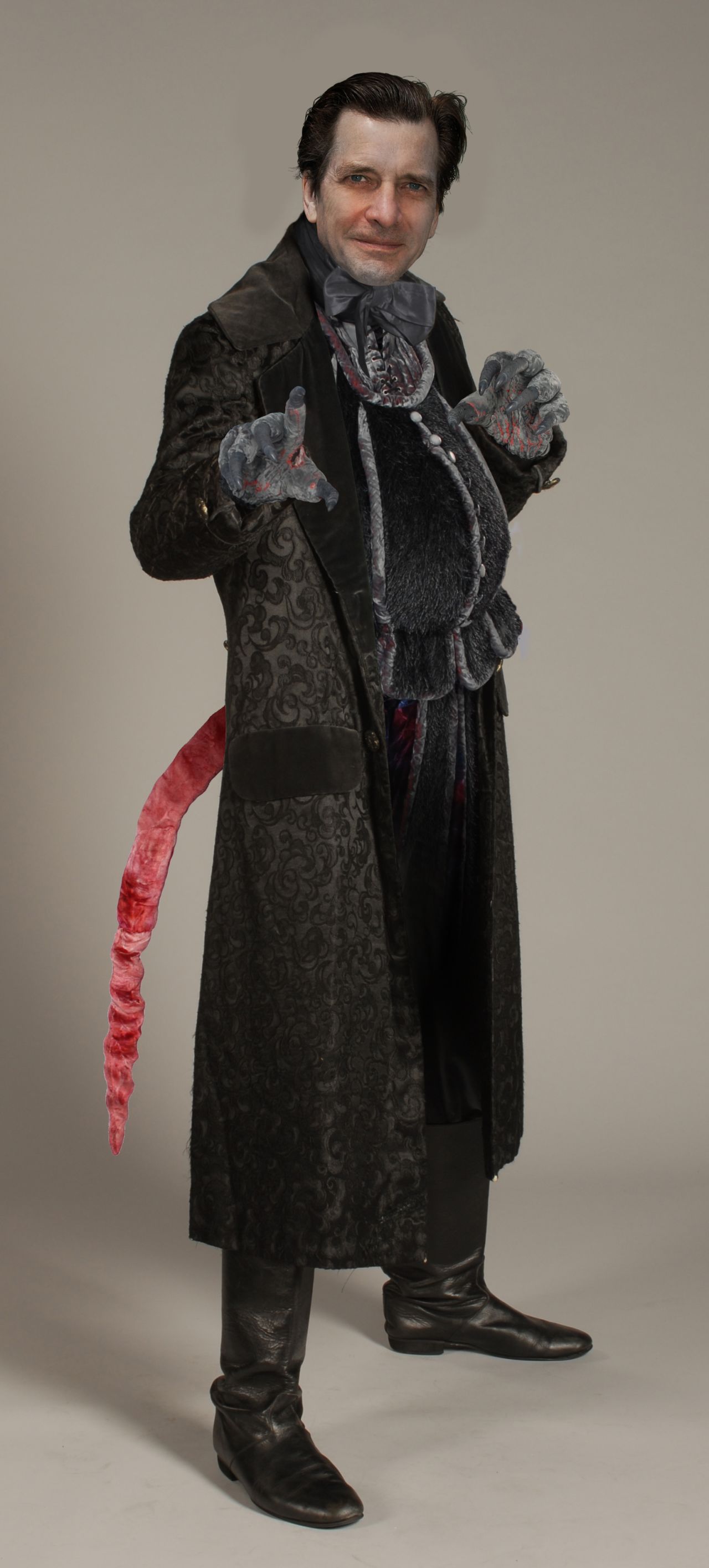 Dirk Benedict (who played Lieutenant Templeton "Faceman" Peck in The "A-Team" television series) as King Rat in "Dick Whittington," in Milton Keynes (2010).
