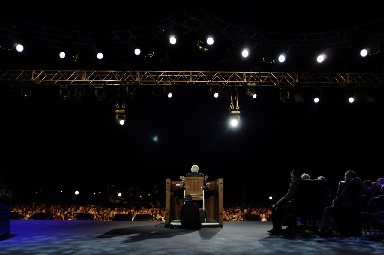 Graham leads his "last crusade" at Flushing Meadows-Corona Park in New York in 2005. He spoke to more than 230,000 people.
