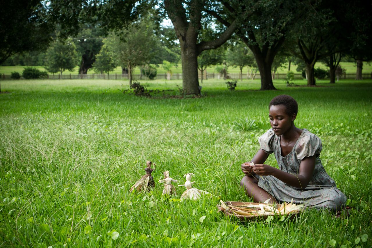 Nominadas a mejor actirz de reparto: Lupita Nyong'o en "12 Years a Slave" (foto), Sally Hawkins en "Blue Jasmine," Jennifer Lawrence en "American Hustle," Julia Roberts en "August: Osage County" y June Squibb en "Nebraska."
