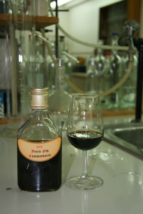 The most successful brand of commandaria is KEO St. John, which has been produced according to the legally enforced appellation for 100 years. The company still has a small amount of the first commandaria they produced. While it is not for sale, enthusiasts enjoy the 1985 vintage, which has a similar viscosity and sweetness.