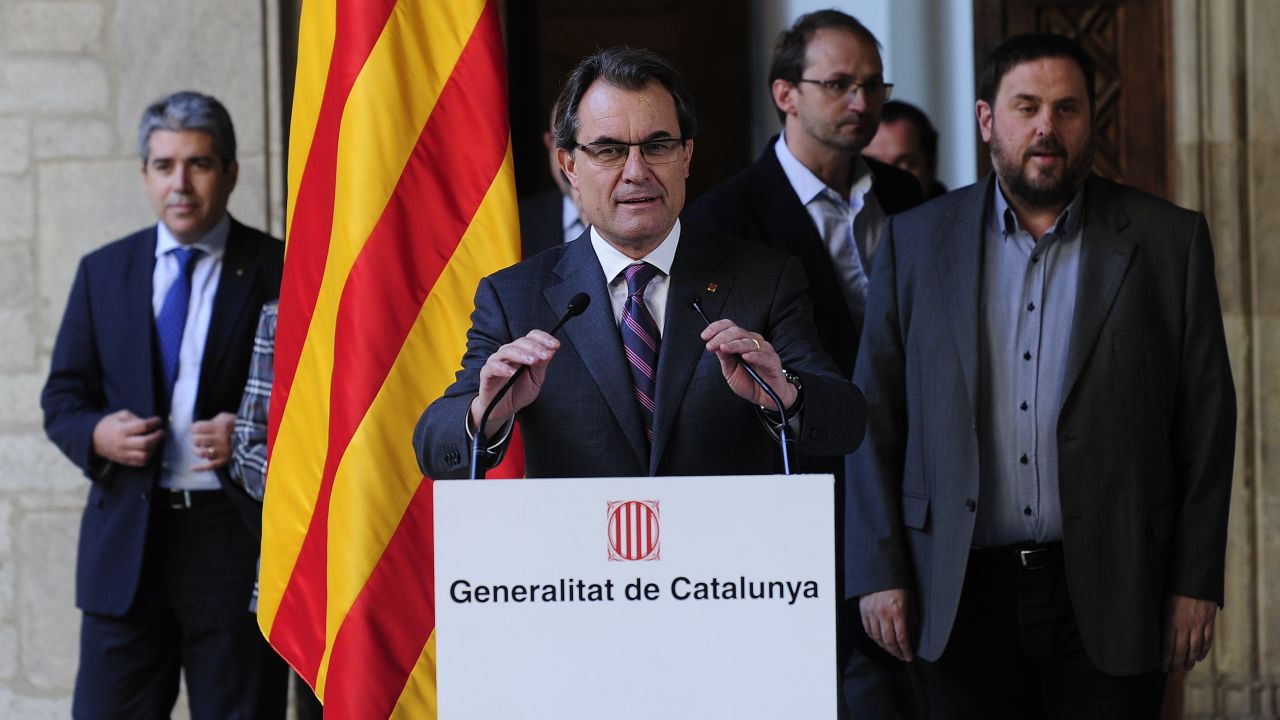 Catalan regional president Artur Mas speaks during a press conference on December 12, 2013 in Barcelona.