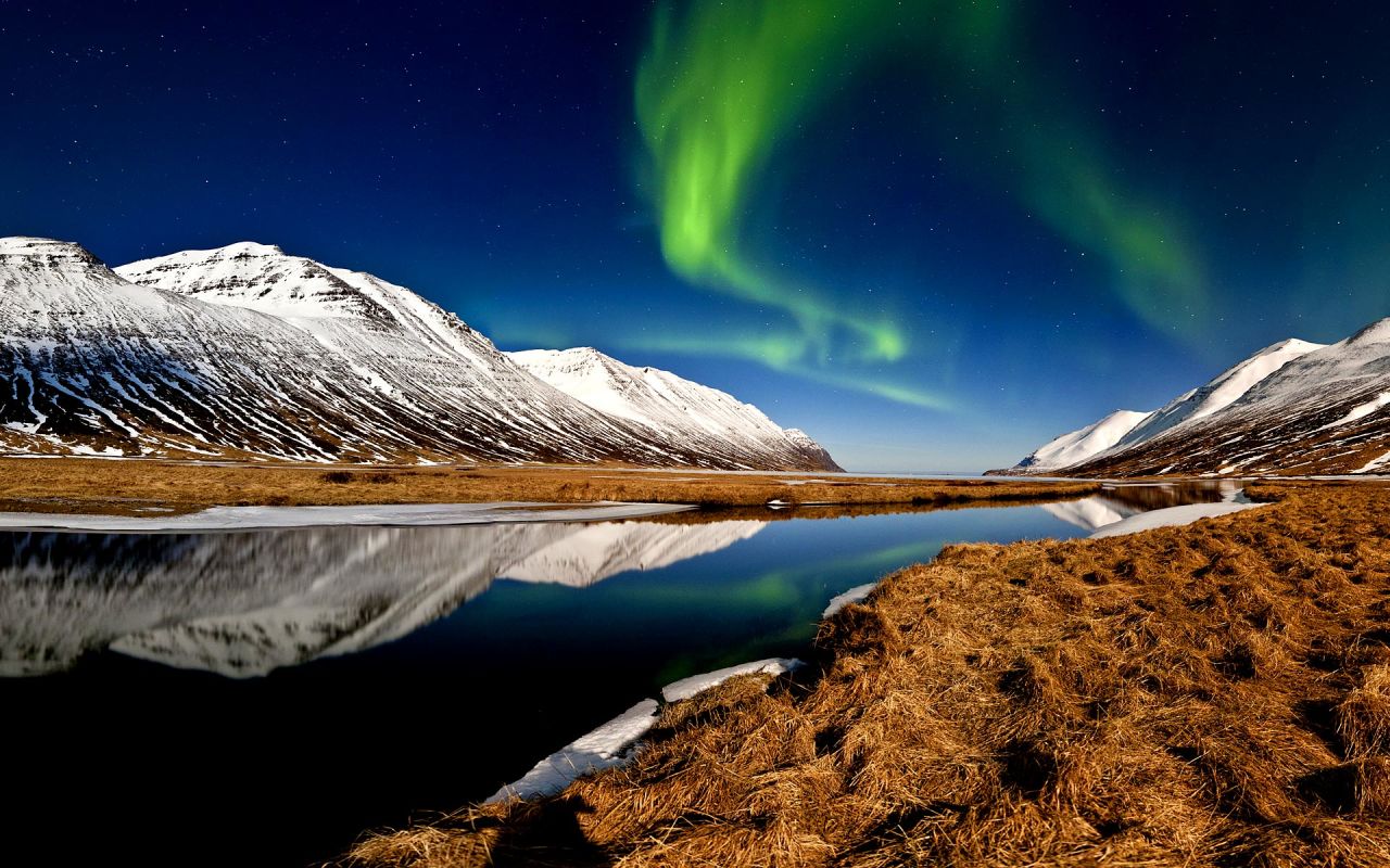 "Para los primeros meses de 2014 se espera que la aurora boreal dé su exhibición más espectacular", dice un agente de viajes.