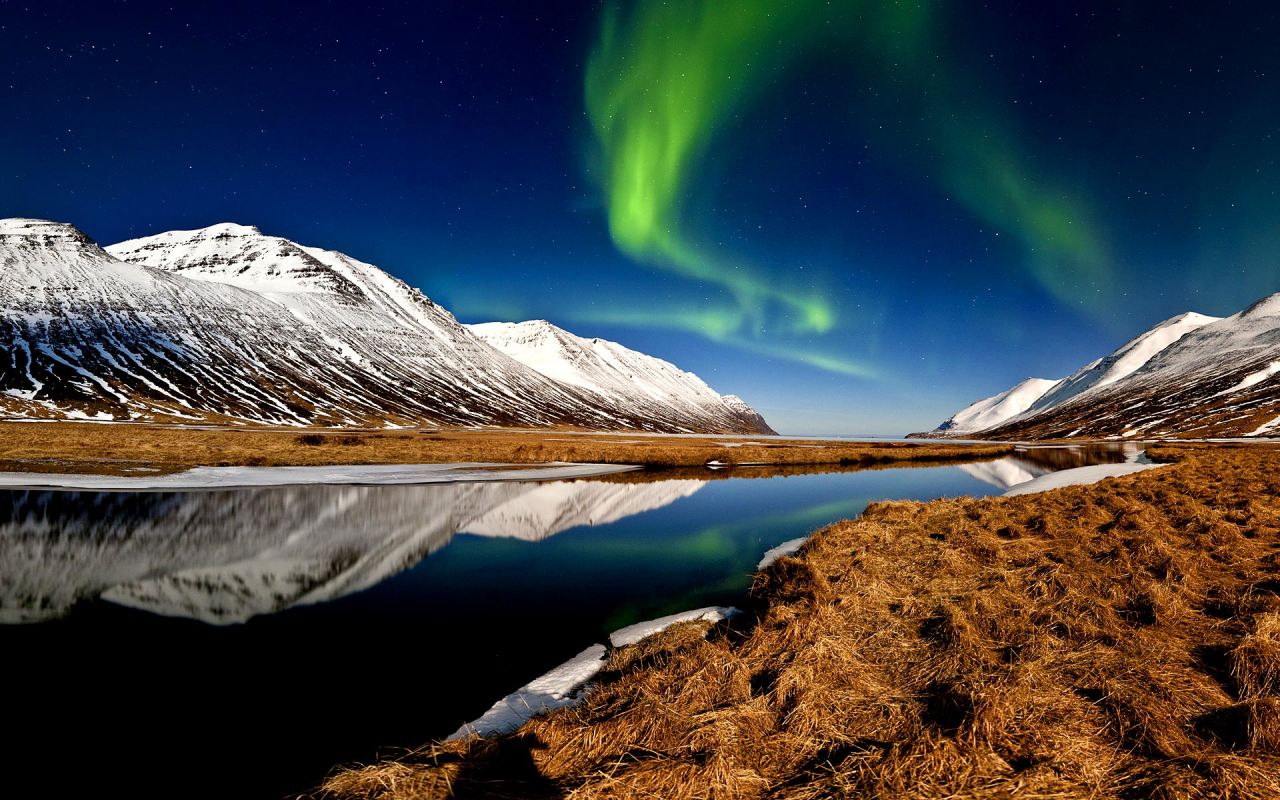 "Para los primeros meses de 2014 se espera que la aurora boreal dé su exhibición más espectacular", dice un agente de viajes.
