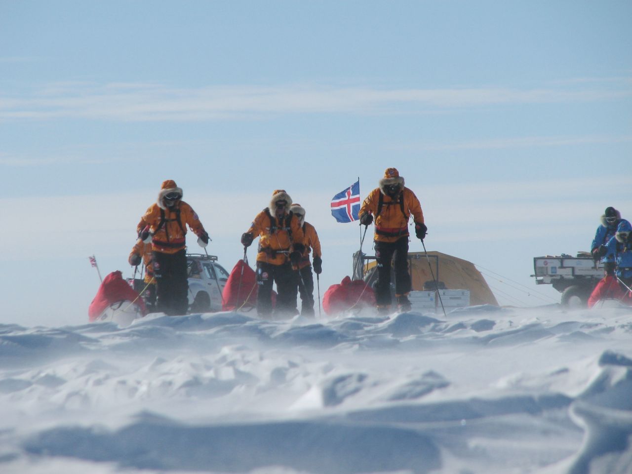 Team Commonwealth members form their ski line.