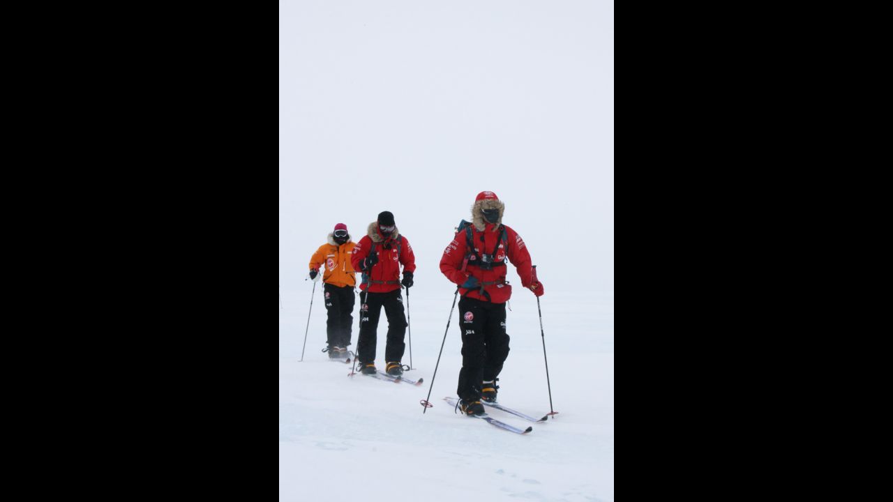 Prince Harry takes part in ski training in Novo.