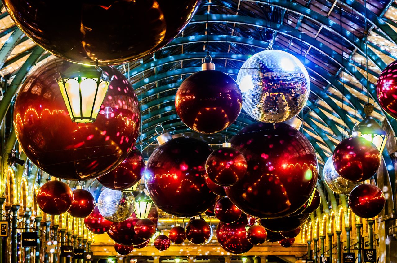 London, like many cities, gets its fair share of Christmas decorations. <a href="http://ireport.cnn.com/docs/DOC-1065551" target="_blank">Tomas Burian</a> took this shot in the central Covent Garden. He says Christmas time is the best time of the year. "I always look forward to Christmas, as I get to travel back home to my family in the Czech Republic."