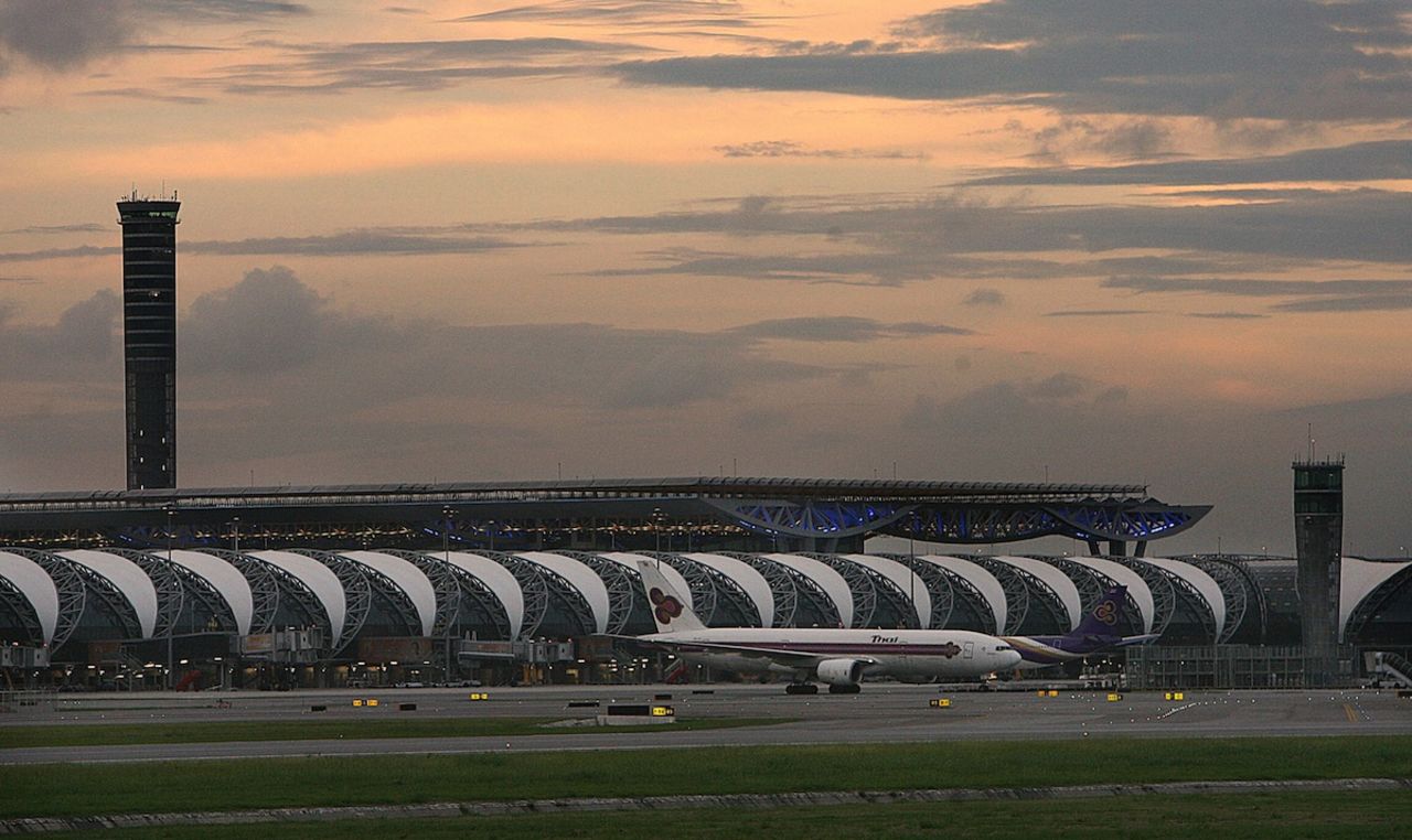 El aeropuerto internacional Suvarnabhumi en Bangkok pasó de ocupar el primer lugar a ocupar el noveno en la lista de sitios más populares en Instagram este año. Es el único aeropuerto que fue incluido en la lista de lugares de todo el mundo.
