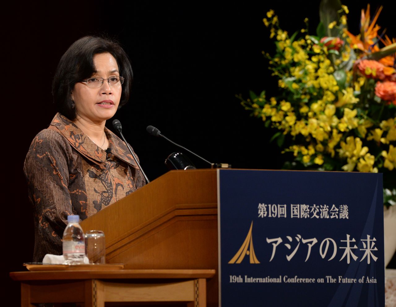 Desde que ocupó el ministerio de Finanzas y de ministra coordinadora de Asuntos Económicos de Indonesia, Sri Mulyani Indrawati ha llegado al escenario internacional con un cargo directivo en el Banco Mundial.<br />