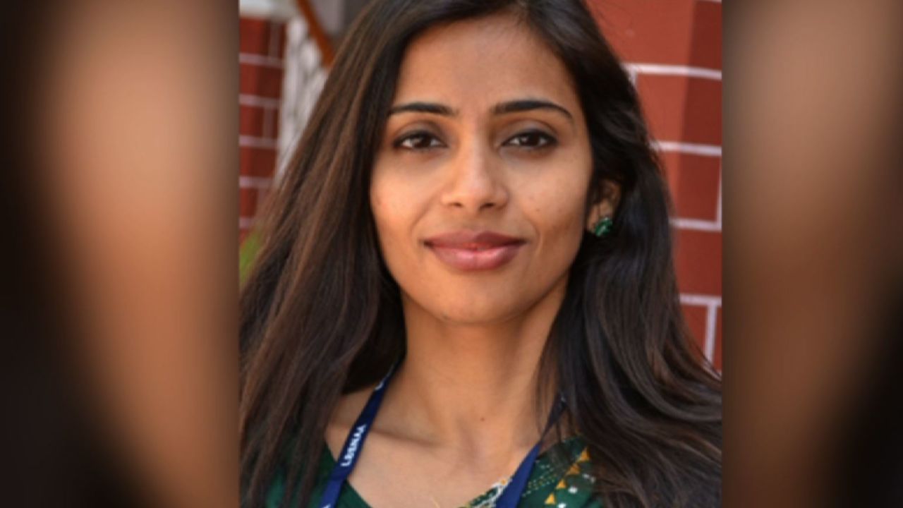 Indian diplomat Devyani Khobragade faces arrest if she returns to the U.S., federal prosecutors said.