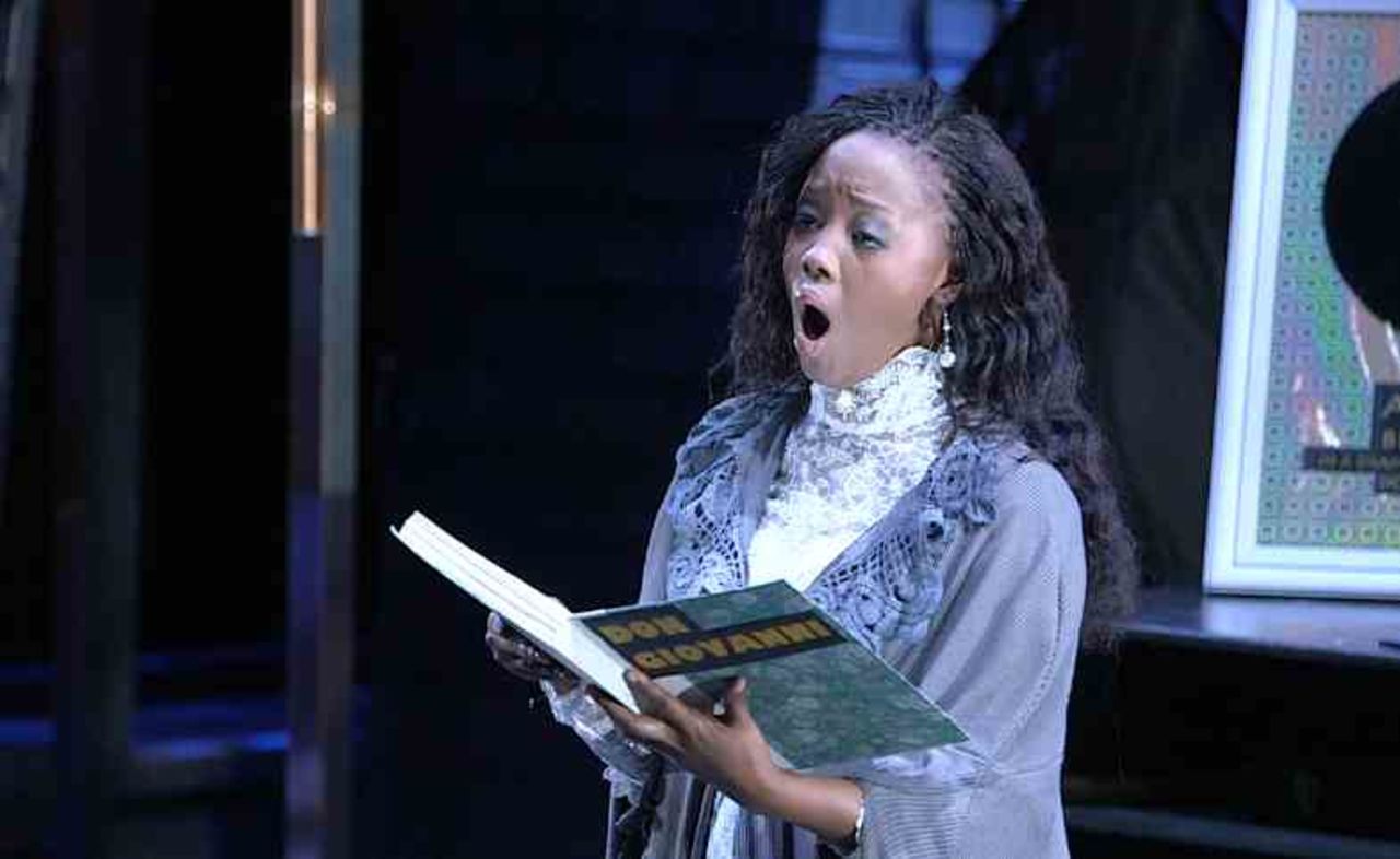 One of the protagonists of "Ndiphilela Ukucula: I Live To Sing" is Linda Nteleza, a powerful soprano who first heard opera while watching a TV commercial.