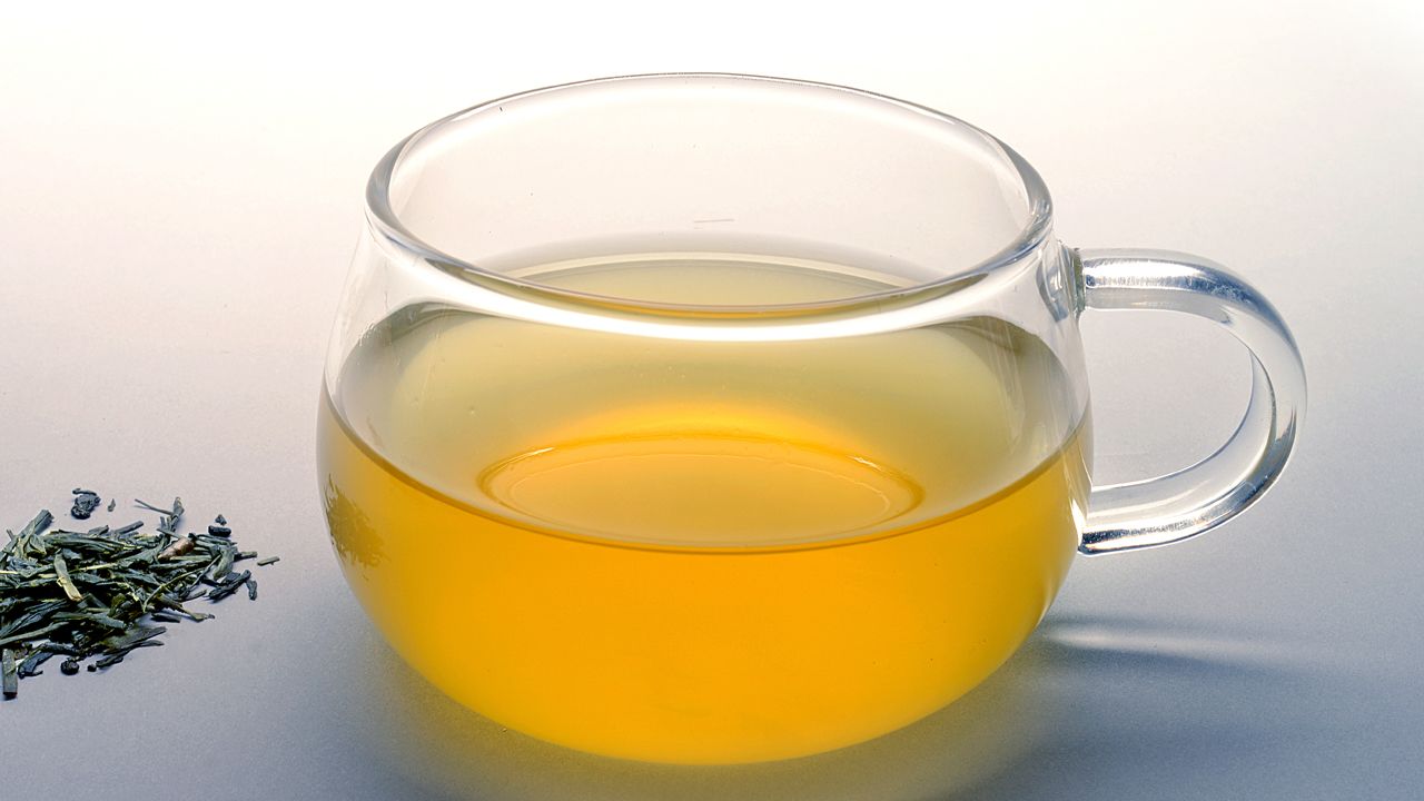 The brew contains a plant compound called EGCG, which promotes fat-burning, research suggests.