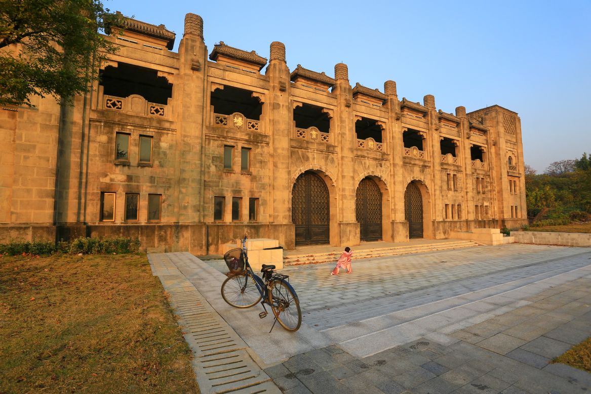 The Nanjing Sport Institute is the largest athletic training facility in Jiangsu province.