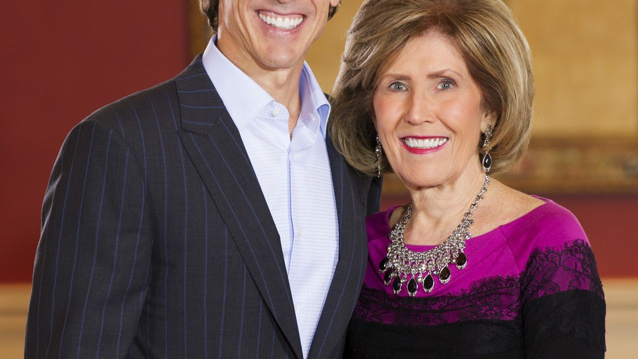 Joel Osteen and his mother, Dodie.