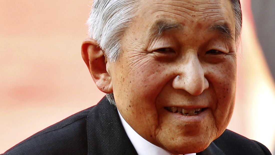 Japan's Emperor Akihito: Ten things you may not know - BBC News