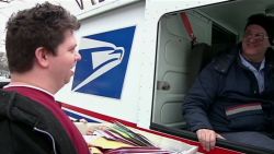 dnt down syndrome man gets thousands of christmas cards_00013008.jpg