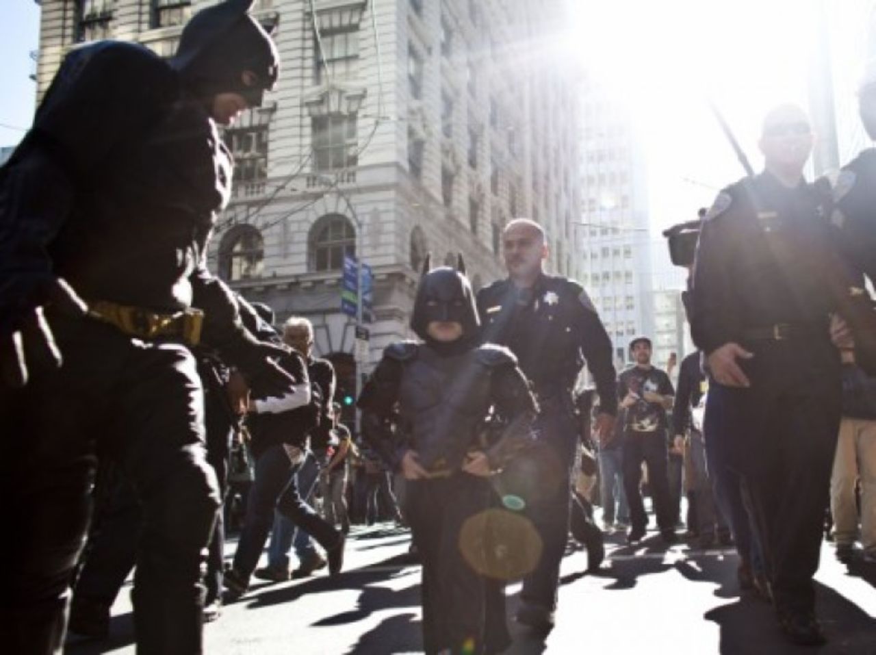 Batichico se convirtió en una de las historias más inspiradoras y compartidas del 2013 luego que la ciudad de San Francisco se organizara para hacer cumplir el sueño de un niño pequeño como parte del proyecto "Make a Wish".