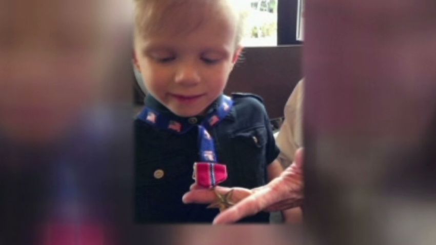 pkg boy gets bronze star hero to sick kids_00011405.jpg