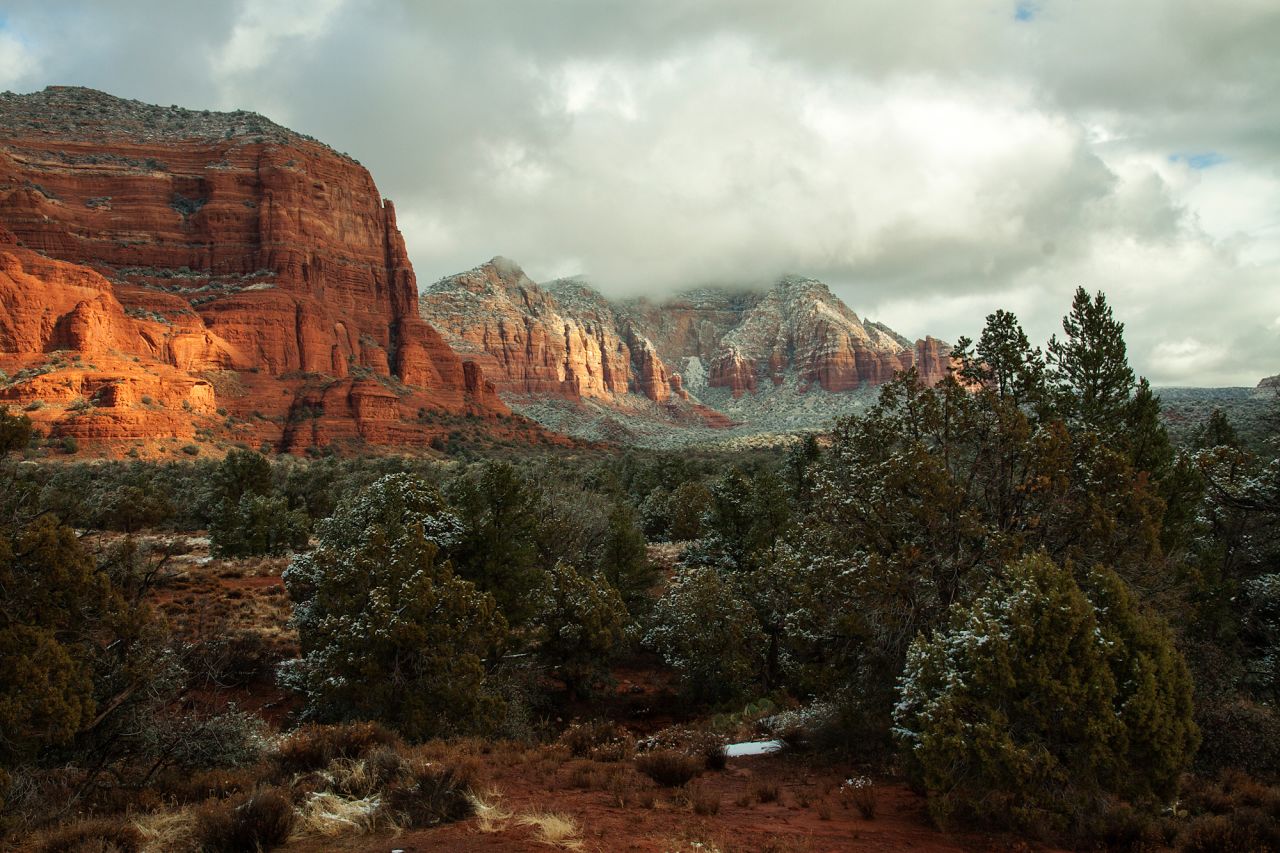 "Sedona was beautiful with a dusting of snow and the sunlight peeking through the clouds," said <a href="http://ireport.cnn.com/docs/DOC-911404">Michael Taylor</a>, who captured this photo.