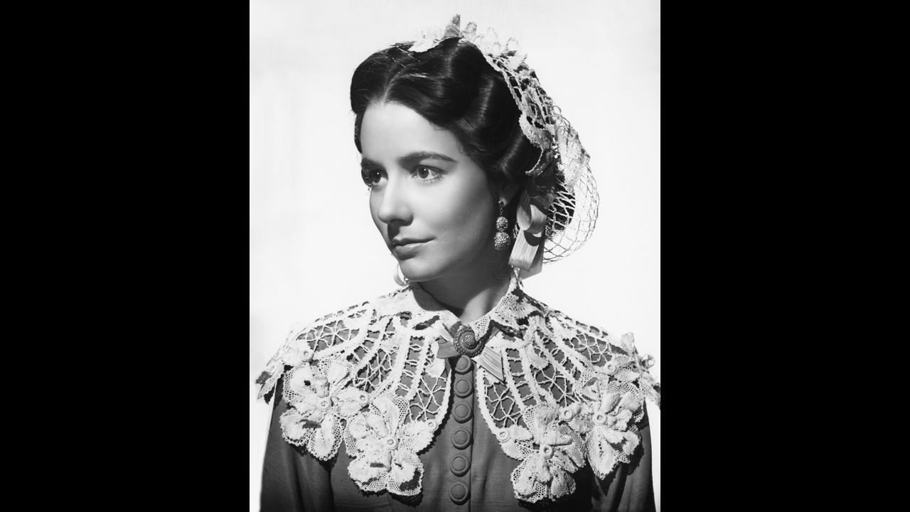 <a href="http://www.cnn.com/2014/01/03/showbiz/alicia-rhett-dies/index.html">Alicia Rhett</a>, who had been one of the oldest surviving cast members of the classic film "Gone With the Wind," died on January 3 in her longtime hometown of Charleston, South Carolina, a retirement community spokeswoman said. She was 98.