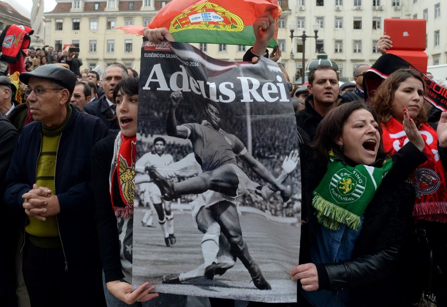 It was not just fans of Benfica who were mourning Eusebio's passing. Supporters of rivals Sporting Lisbon put aside their differences to celebrate the life of the striker -- one of Portugal's most famous men.