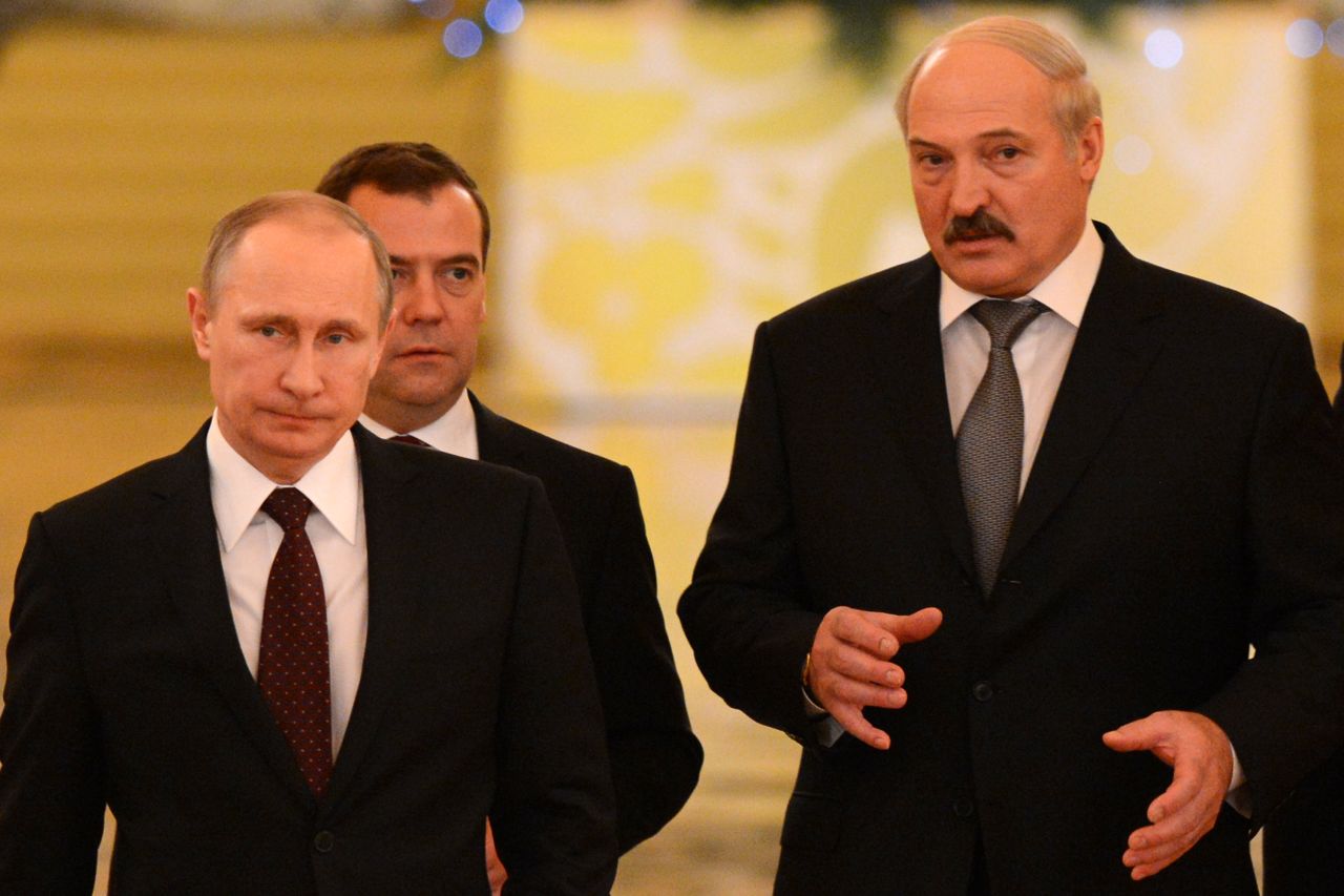 Except for the president (170 centimeters) and his prime minister (center -- even shorter in real life).