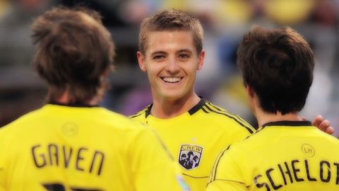 LA Galaxy star Robbie Rogers says attitudes to homosexuality in sport have to change.