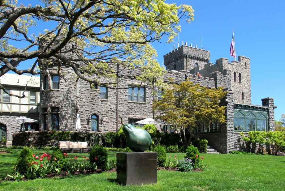 Located thirty minutes north of Manhattan, the Castle Hotel and Spa in Tarrytown, New York, was once the residence of noted newspaperman and playwright General Howard Carroll. 