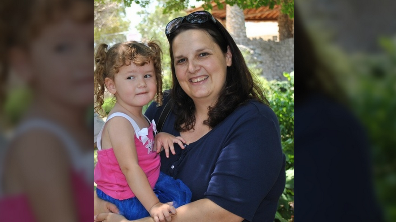 After giving birth to her daughter in 2008, <a href="http://ireport.cnn.com/docs/DOC-1074524">Heather Kern's</a> life changed. She found out she had congenital heart disease and starting gaining weight because of her medications, overeating and inactivity.