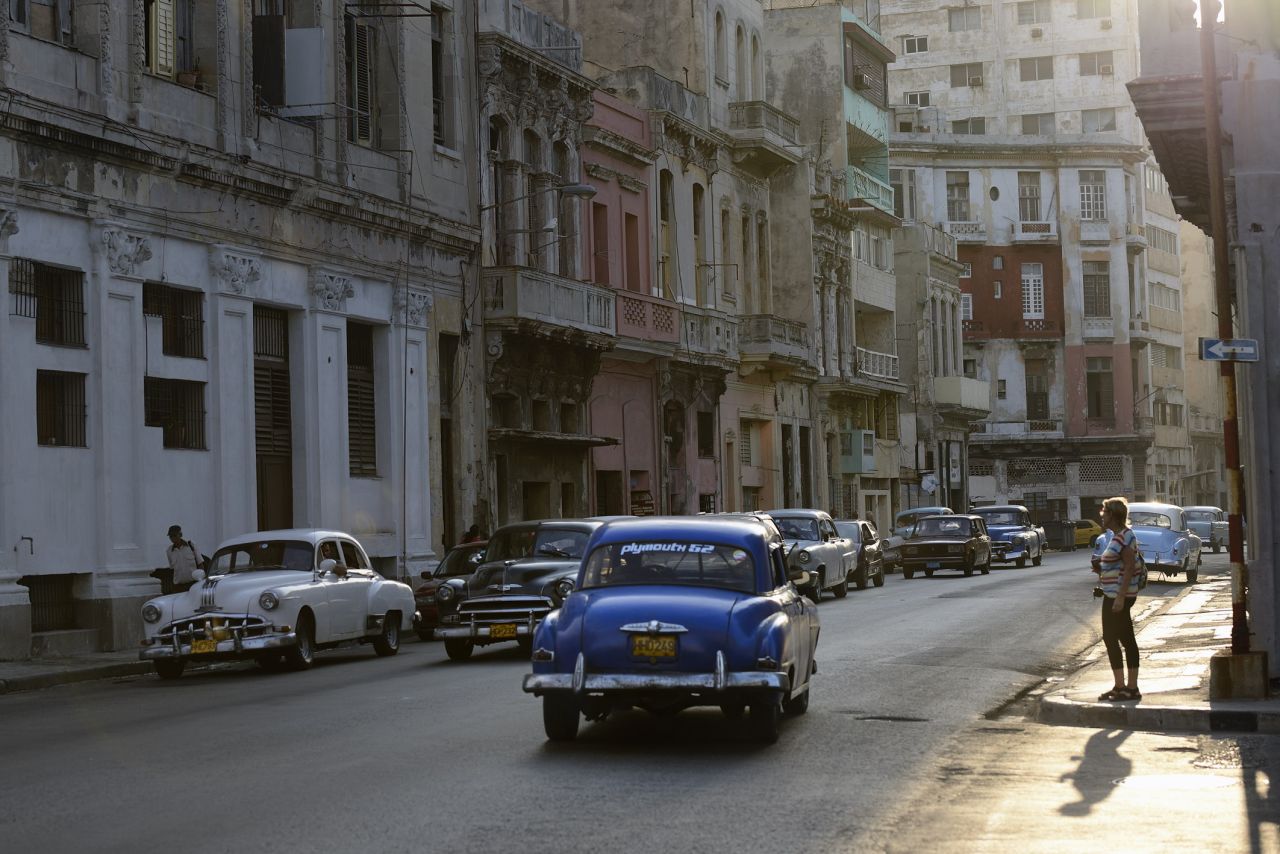 Eso hizo que los autos fueran amados no sólo por sus dueños, sino también por turistas, muchos de quienes visitaban Cuba para ver estos preciados transportes.