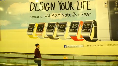 Ad promoting Samsung's Galaxy Gear on Hong Kong's subway.