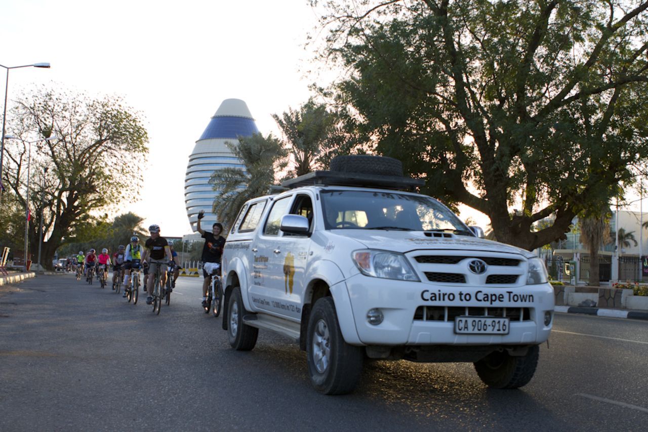 The 2014 Tour d'Afrique began on January 10 from the Sudanese capital Khartoum. The race covers around 12,000 km, all the way down to Table Mountain, in Cape Town, South Africa.