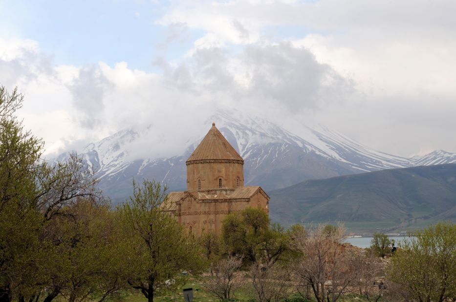 Lake Van is renowned for the Van cat, bred nearby, which supposedly likes swimming, and the ancient Armenian church on Akdamar Island.