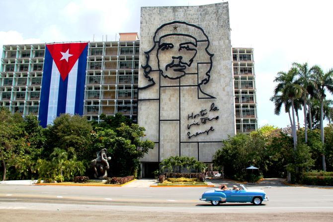 <a href="index.php?page=&url=http%3A%2F%2Fireport.cnn.com%2Fdocs%2FDOC-1075500">Paul Miller</a> visited Cuba with a group of amateur photographers in 2012. "It became a game as to who could capture the best car in the best location. We kept honing our skills to line up a nice background and wait for a car to drive by. "