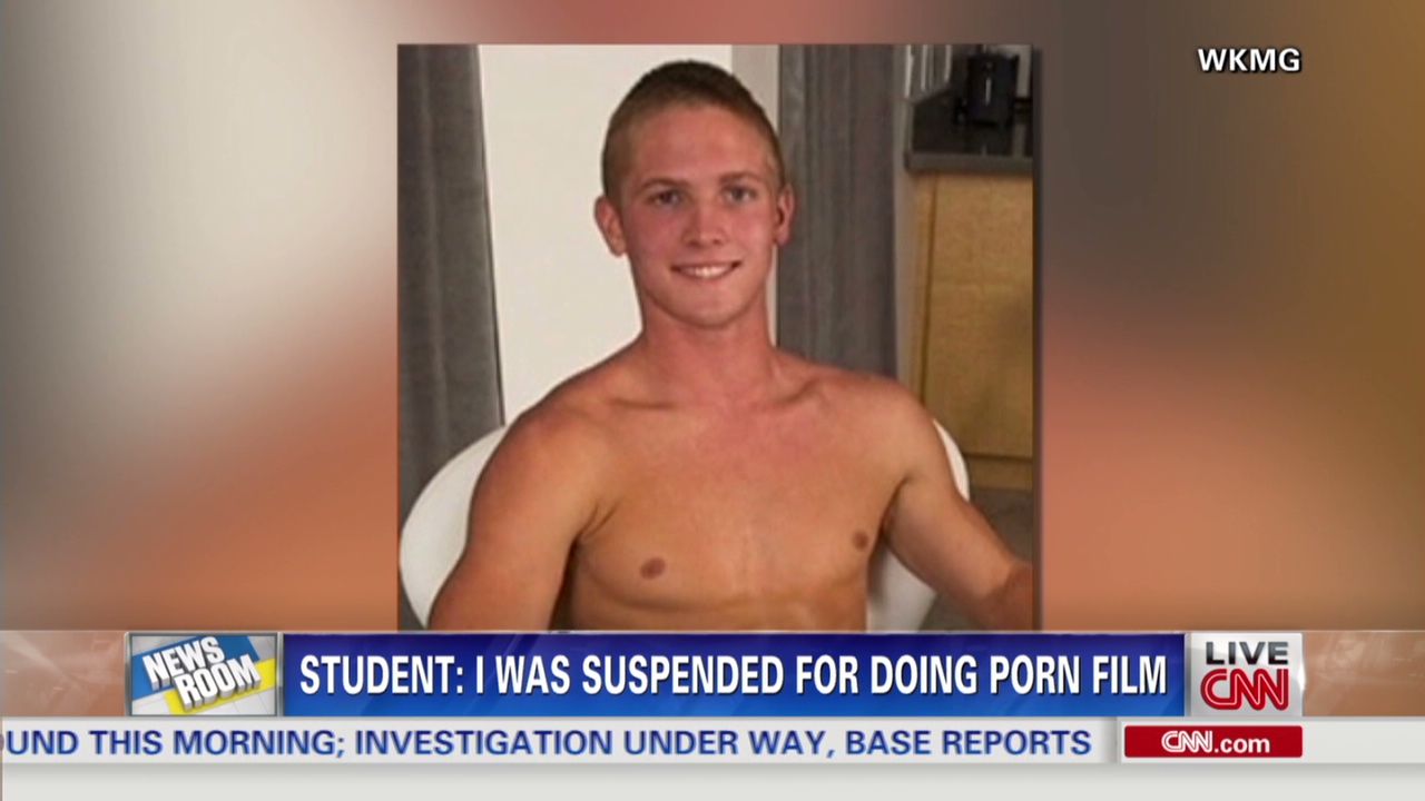 Sehooel Xxx - Florida teen Robert Marucci, in X-rated videos, can return to school | CNN