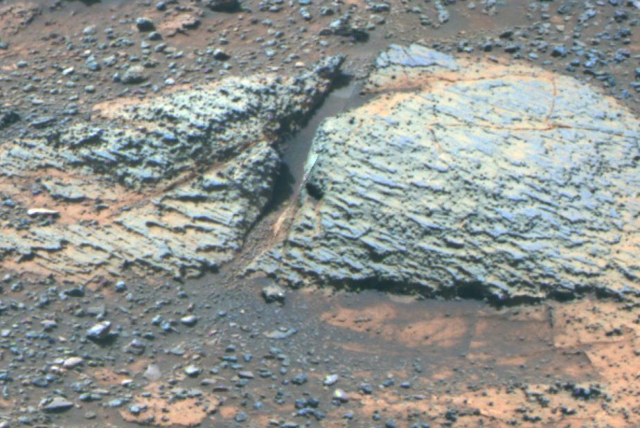 Mystery of Mars 'doughnut rock' solved | CNN Business