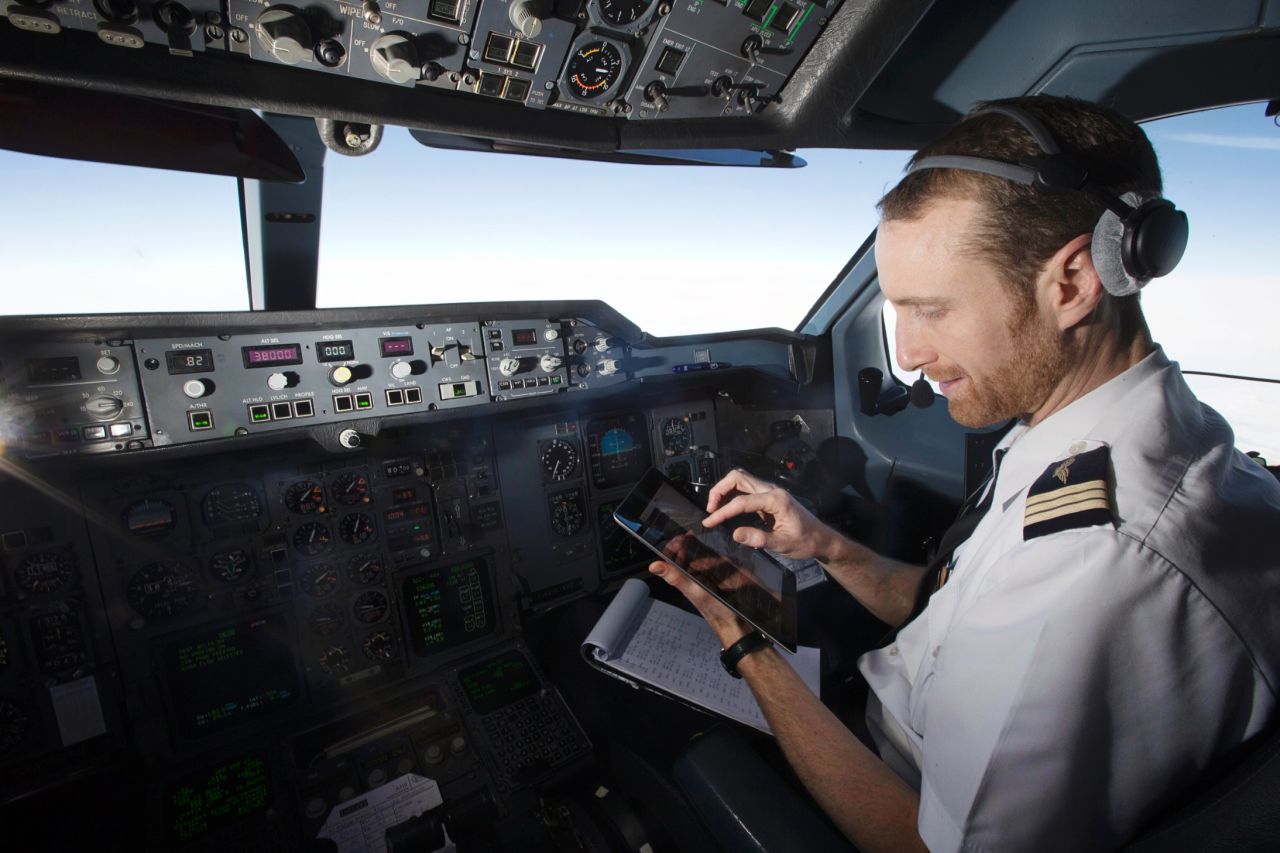 Pilot errors are common, says one air traffic controller, but rarely dangerous or even noticed.