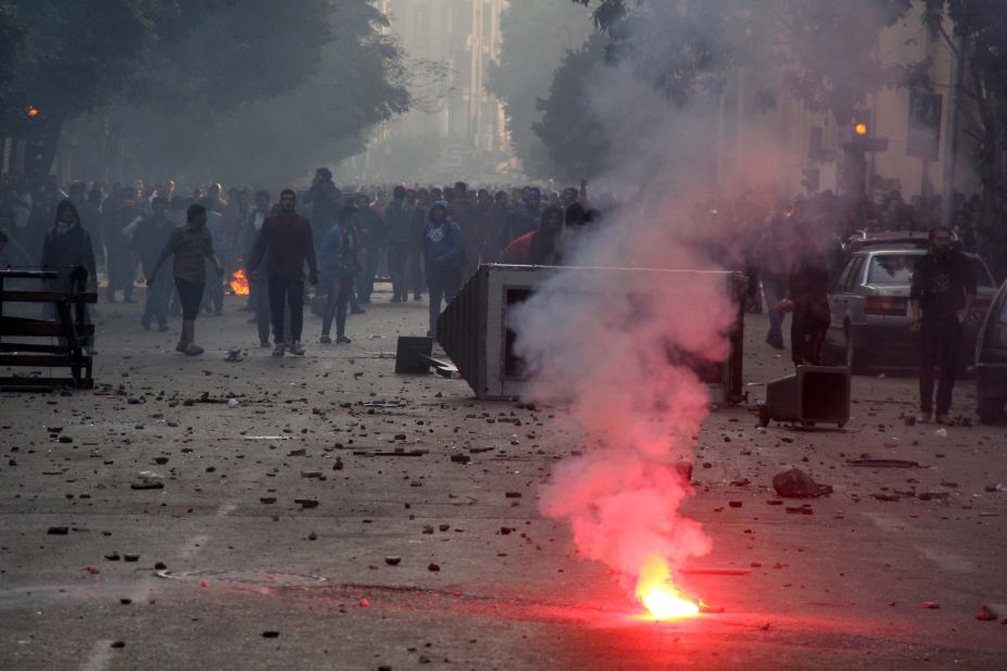 Supporters of the Muslim Brotherhood clash with security forces in Cairo.