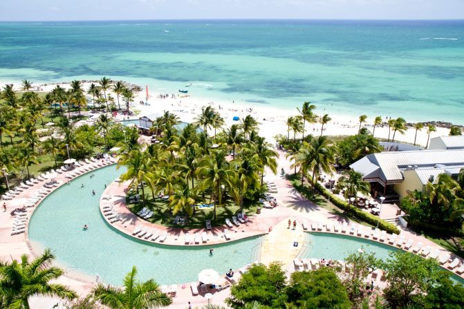 At the Grand Lucayan, movies are shown on a big screen by the pool on Friday and Saturday nights. 