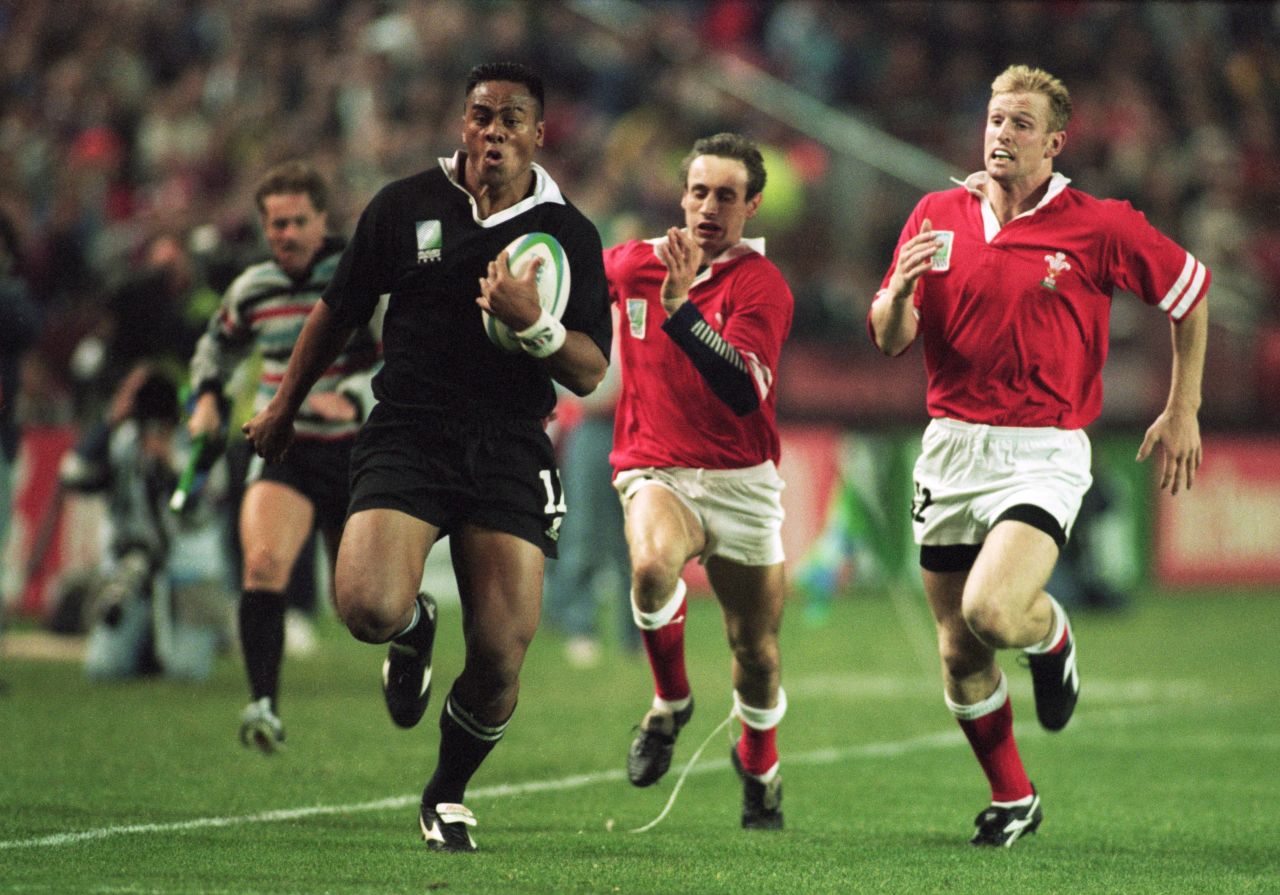 Lomu starred at the 1995 Rugby World Cup in South Africa. The winger scored seven tries tries as New Zealand reached the final, though the All Blacks lost to the hosts.