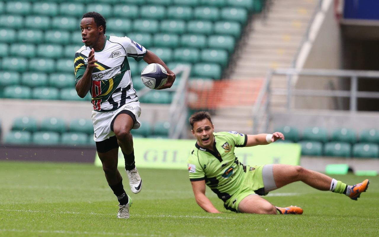 Isles scores a try while playing for San Francisco against top English side Northampton Saints during the World Club Sevens at Twickenham last August. 
