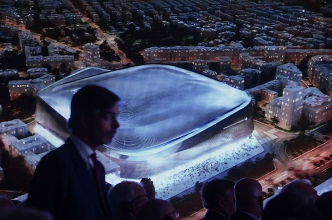 "En este estadio nació buena parte de nuestra leyenda y aquí continuará creciendo nuestra grandeza, dijo el presidente del Real Madrid.