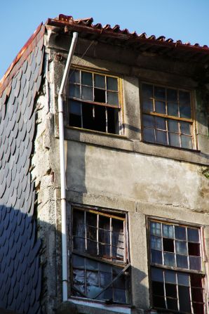 "Even though there is a sadness in seeing these beautiful buildings crumble, they are very photogenic and make a visit to Portugal very worthwhile for photographers," said Lynda Hanwella, who shot these photos. 