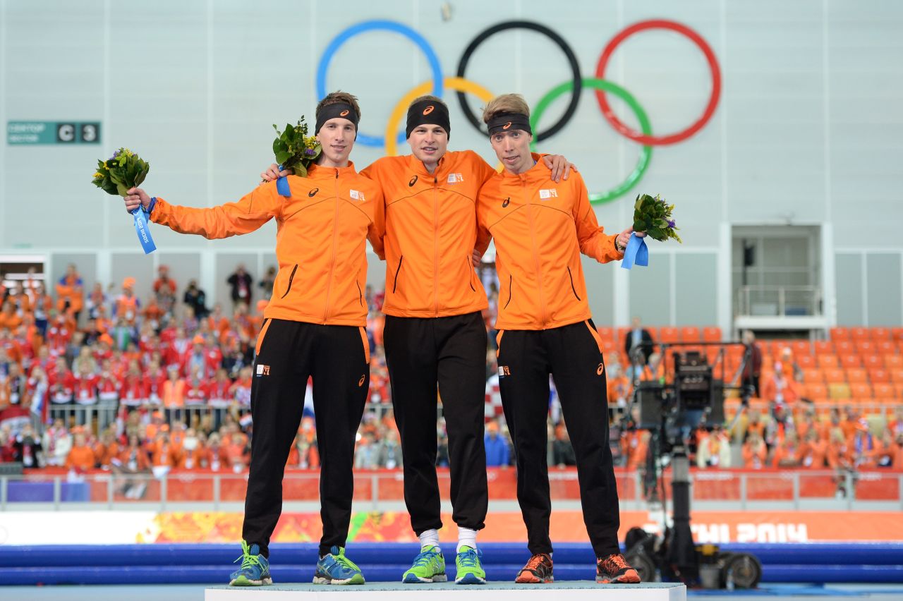 The Dutch completed a clean sweep of the medals in the 5000m. (From left to right) silver medalist Jan Blokhuijsen, Olympic champion Sven Kramer and bronze medalist Jorrit Bergsma.