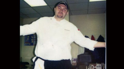 Louisville chef Chris Ross was in denial about his increasing size after high school. Then one day in 2004, he stepped on a normal scale, and it refused to register his weight. 