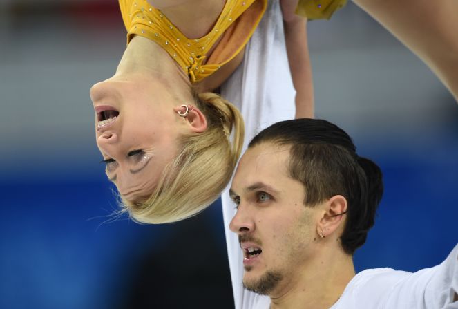 Russia's Maxim Trankov and Tatiana Volosozhar complete the free skate portion of their figure skating program.