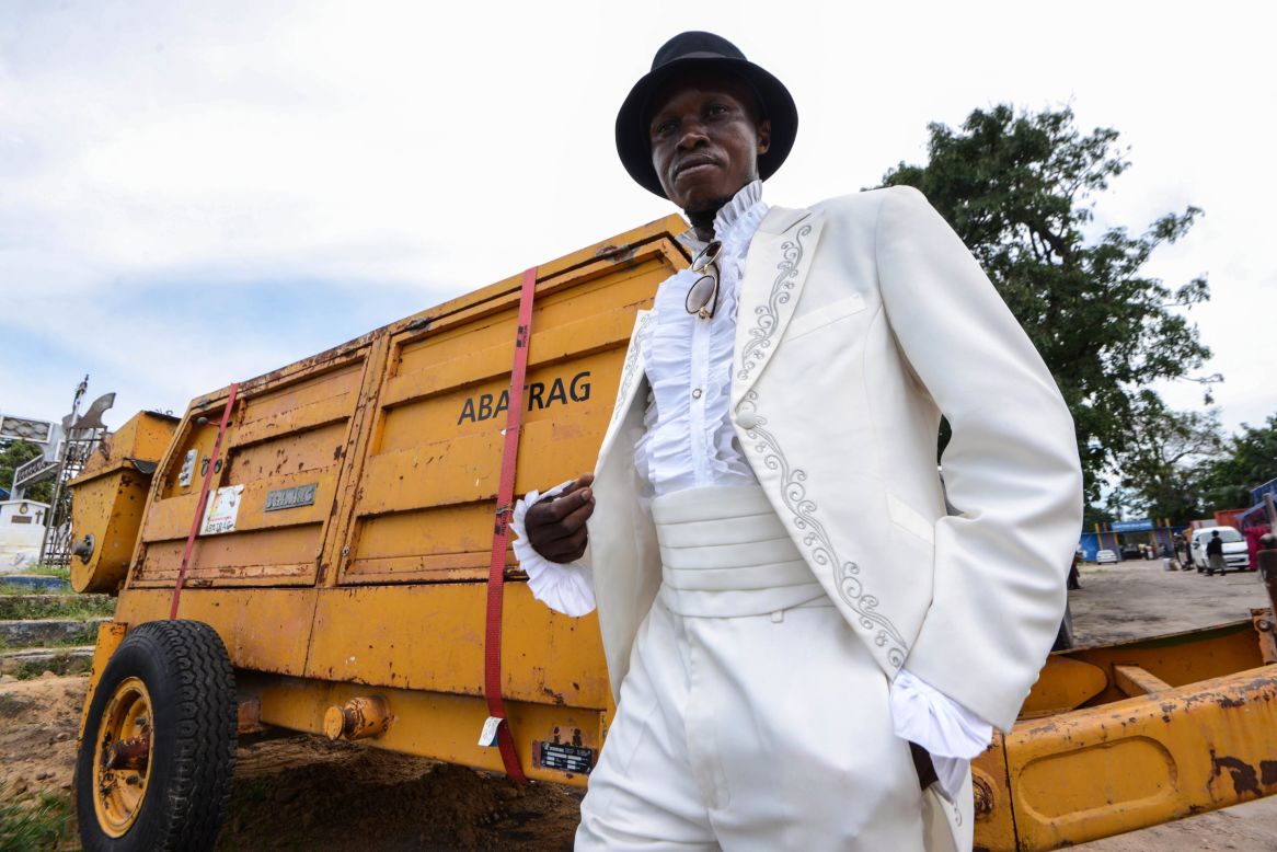 African hipsters take vintage fashion back to the future
