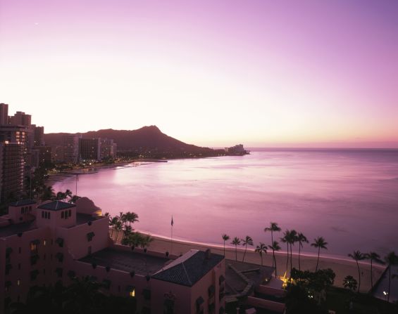 Honolulu has all the elements for a romantic getaway: miles of sandy beaches, dramatic cliffs, balmy weather and a buzzing dining and nightlife scene.