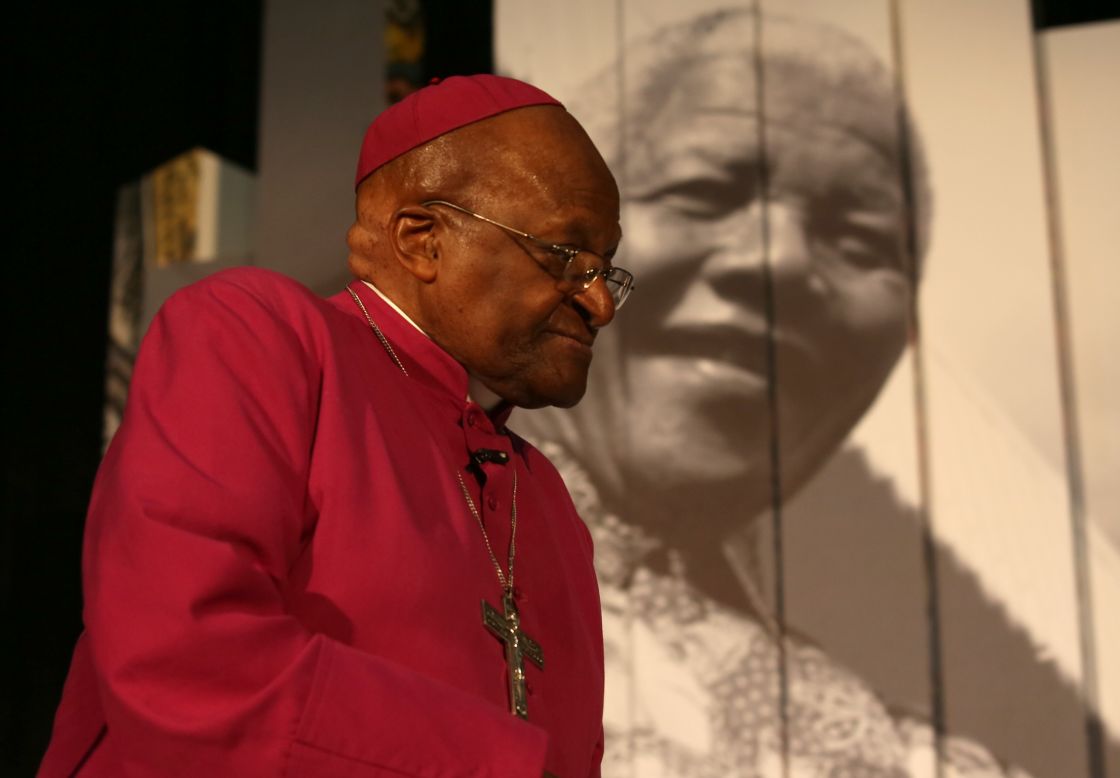 In July 18, 2007, Mandela announces the formation of The Elders, a group of elder statesmen from around the world that will work to solve global problems. Among the members of the group are Desmond Tutu, former U.S. President Jimmy Carter and Ela Bhatt. In September 30, 2007, Tutu leads The Elders on their first mission, to Darfur in Sudan.