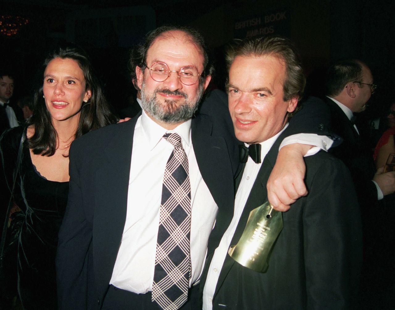 Rushdie, here with Martin Amis, won the 1995 Author of the Year award on February 9, 1996. 
